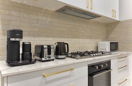 Morley House | Luxury House in the centre of Perth with hot tub