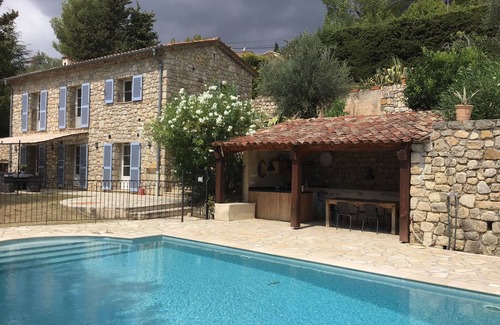 Le Bar-sur-Loup Villa | Luxury House with Private Heated Pool & Gardens
