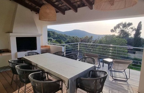 Portigliolo House | Luxury house with swimming pool in Corsica for vacations with friends or family