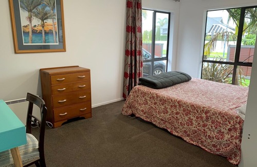 Papamoa Beach House | Luxury in Papamoa - perfect for 2 families.