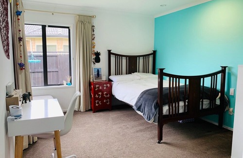 Papamoa Beach House | Luxury in Papamoa - perfect for 2 families.