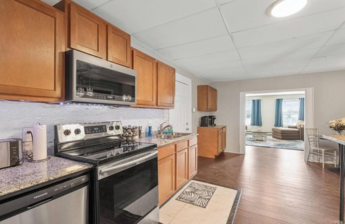 Wilmington Apartment | Luxury in the Heart of Downtown Wilmington, Minutes from WEC