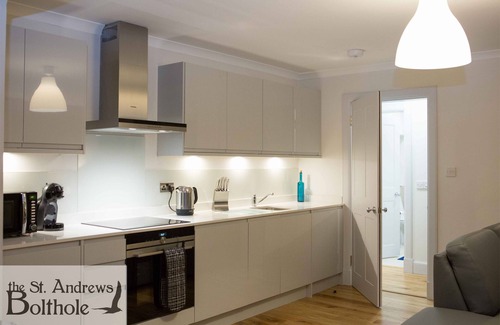 St. Andrews Apartment | LUXURY IN THE MOST CONVENIENT LOCATION IN ST ANDREWS