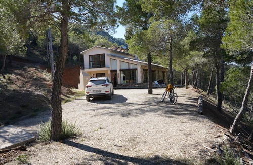 Valderrobres House | Luxury in the mountains - with a crystal-clear lake