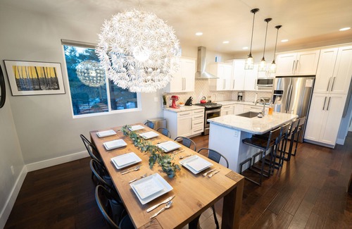 Flagstaff House | Luxury in the Pines - Star gaze by the fire + Overlook endless Ponderosa Pines