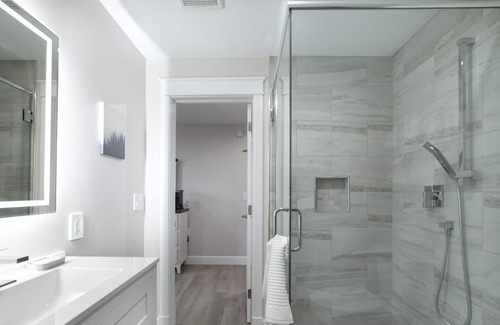 New Glasgow Apartment | Luxury Inn - Unit 5 - Heart of New Glasgow