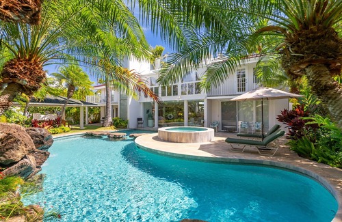 Kahala House | Luxury Kahala Oasis by Gather: Spacious 6BR Retreat w/Pool, Spa & Near Beach
