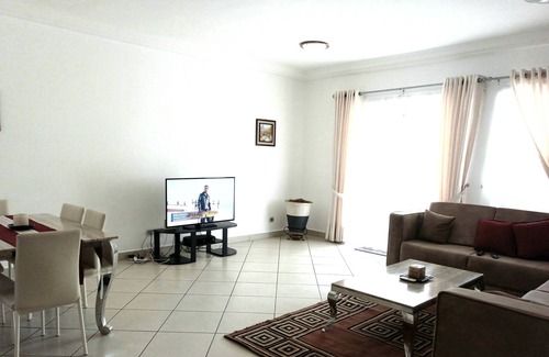 Greenhill Apartment | Luxury King Size Bed Apartment