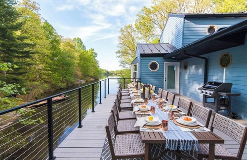 Kabletown House | Luxury KING Suites, Lakefront w/Dock, HotTub, Watercraft
