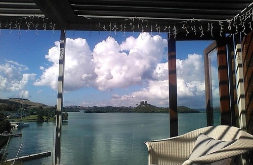 Tikitere House | Luxury lake front home