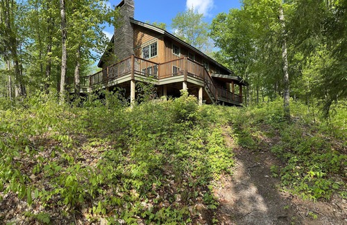Wetmore House | Luxury Lake Home, Fireplace, wood fired pizza oven, Secluded! Pictured Rocks!