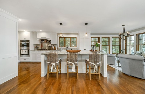 Moultonborough House | Luxury Lake House Overlooking Salmon Meadow Cove