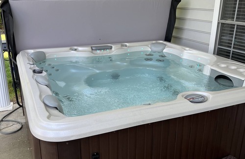 Steele Creek House | Luxury Lake House, Pool, Hot tub, Dock, Beach, Game room ,Boat Rental available