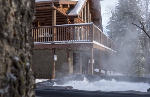 Labelle House | Luxury lake loghome Mont Tremblant