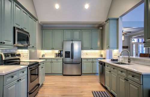 Lake Lure House | Luxury Lake Lure Home w/Resort Amenities + Biltmore Pass | 55 Min to Asheville