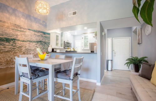 Arrowhead Ranch Condo | Luxury Lakefront Condo freshly renovated in Gated Community