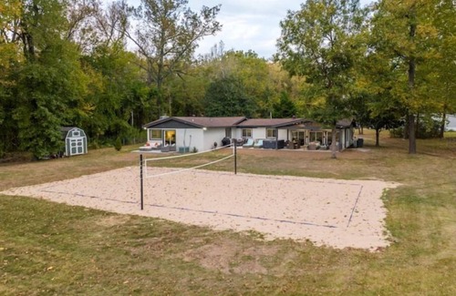 Jones Mills House | Luxury Lakefront Escape, Beach Volleyball, Kayaks, Fire Pit Hot Tub & Game Room!