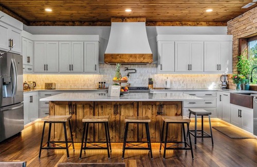 Double Springs House | Luxury Lakefront Home - VIEWS! Hot Tub, 2 Decks, Fire Pit, Theater, Arcade, Dock