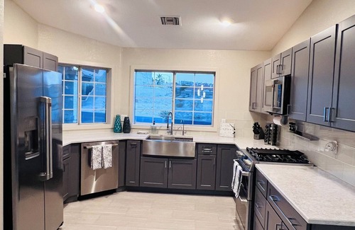 Laughlin House | Luxury Laughlin River and Lake Oasis/Beautiful Backyard w/Pool/3bed 2bath