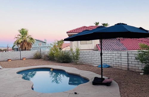 Laughlin House | Luxury Laughlin River and Lake Oasis/Beautiful Backyard w/Pool/3bed 2bath