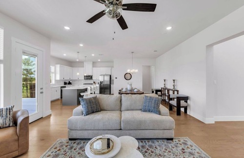 Celina House | Luxury Living in the Heart of Celina – Walk to Everything!