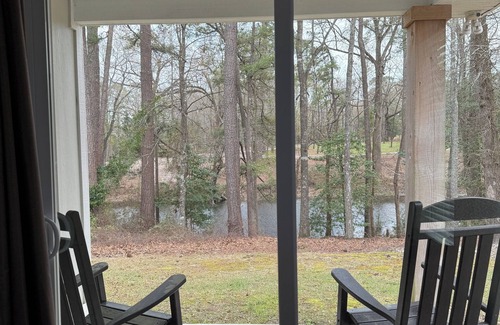 Elizabethtown Resort | Luxury Lodging, Lakefront View, King Bed w/Private Bath, Private Patio.