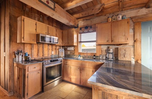 Vesta Cabin | Luxury Log Cabin|Copper Tub|Starry Skies|Gas Logs