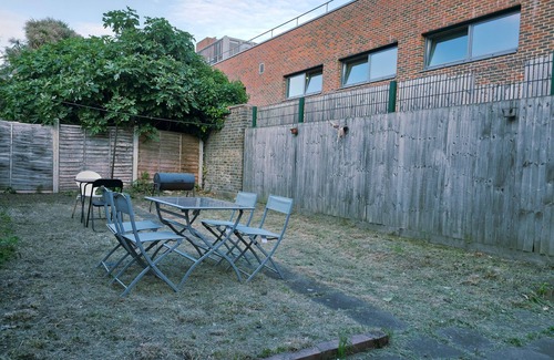 Plaistow South House | Luxury London 8 bedroom Near Excel London