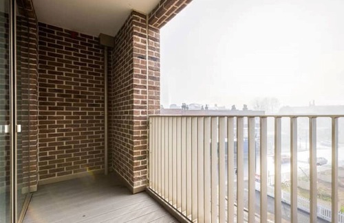 Waddon Apartment | Luxury London Flat