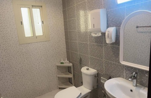 Jeddah Apartment | Luxury Males Shared Dorm in Jeddah. Mall, Corniche.