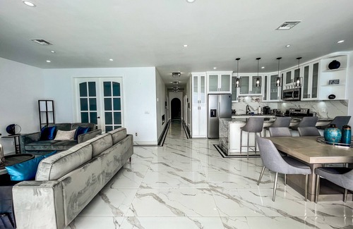 Rosarito Condo | Luxury-MarYSolCondo-Beachfront-4BR-11thFLR-Rosarto