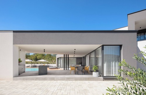 Brgod Villa | Luxury & Modern 4-bedroom villa with complete privacy in delightful Brgod