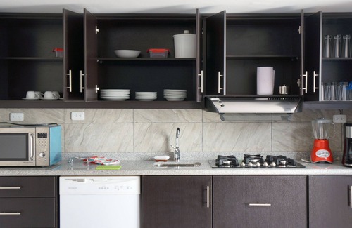 Naciones Unidas Boulevard Apartment | Luxury modern apartment near Quicentro