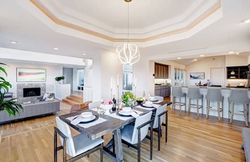 Fallbrook House | luxury modern chateau, saltwater pool+spa, hiking, wineries & beaches