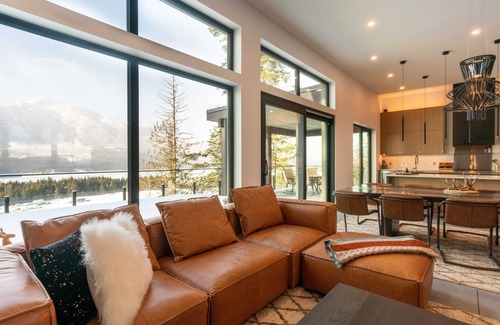 Revelstoke Ski Chalet | Luxury Modern Home Slope Side on Revelstoke Mountain Resort