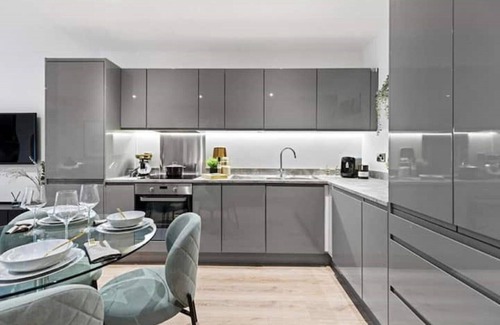 Barnt Green Apartment | Luxury Modern, One bedroom Flat