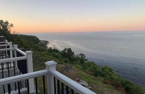 Plymouth House | Luxury Modern Updated Ocean Home with Clifftop View of Cape Cod Bay