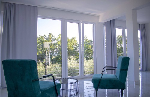 Rudine House | Luxury modern villa Quenn Helen