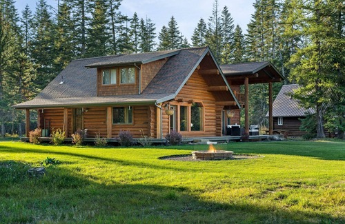 Bouvet Island Cabin | Luxury Montana Cabin with epic Mountain Views
