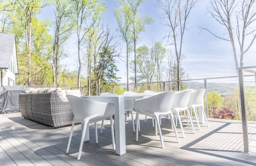 Balfour House | Luxury Mountain Escape