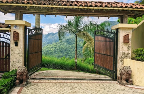 Ciudad Cortes House | Luxury Mountain Villa With Stunning Pacific View