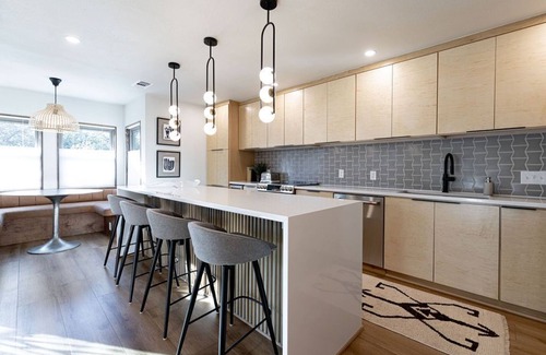 Austin House | Luxury & Nature: High-End Design, Multi-Level Spaces & Views Near Zilker Park