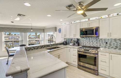 Nettles Island House | Luxury Nettles Island Home w/Large Deck!