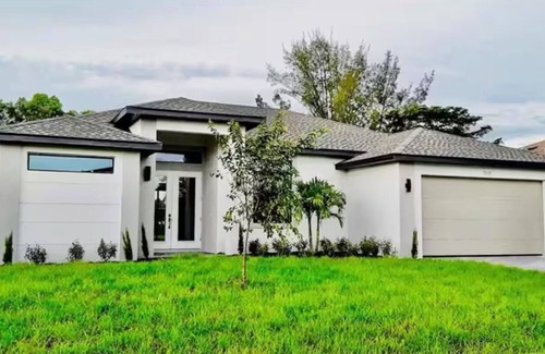 Sunshine House | Luxury New Modern Home 2024.