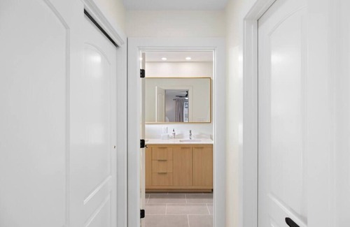 Nokomis House | Luxury Oasis Home 3BR 2Bath with Heated Pool