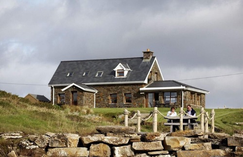 Tahilla Cottage | Luxury ocean-front cottage with private beach. ALASTAIR SAWDAY RECOMMENDED
