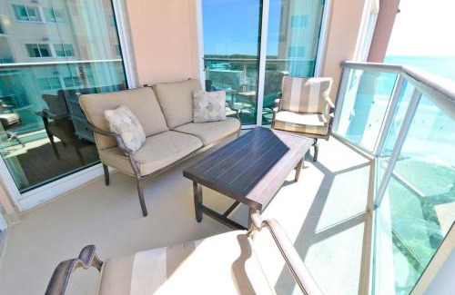 Crescent Beach House | Luxury Ocean View 2 Lazy Rivers