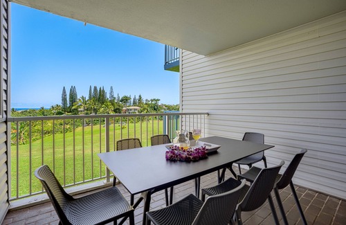 Princeville Condo | Luxury ocean-view condo with 4 lanais, pool, & hot tubs - walk to Queen's Bath