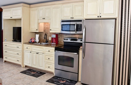 Cabes Point Condo | Luxury Oceanfront - Sapphire Beach Condos🐠