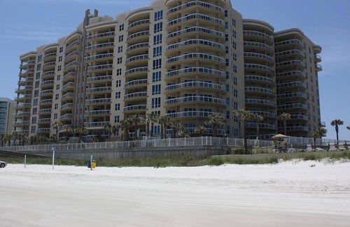 Daytona Beach Condo | LUXURY Oceanfront Ocean Vistas Condo-AMAZING VIEWS! BRAND NEW *5 STAR CONDO*